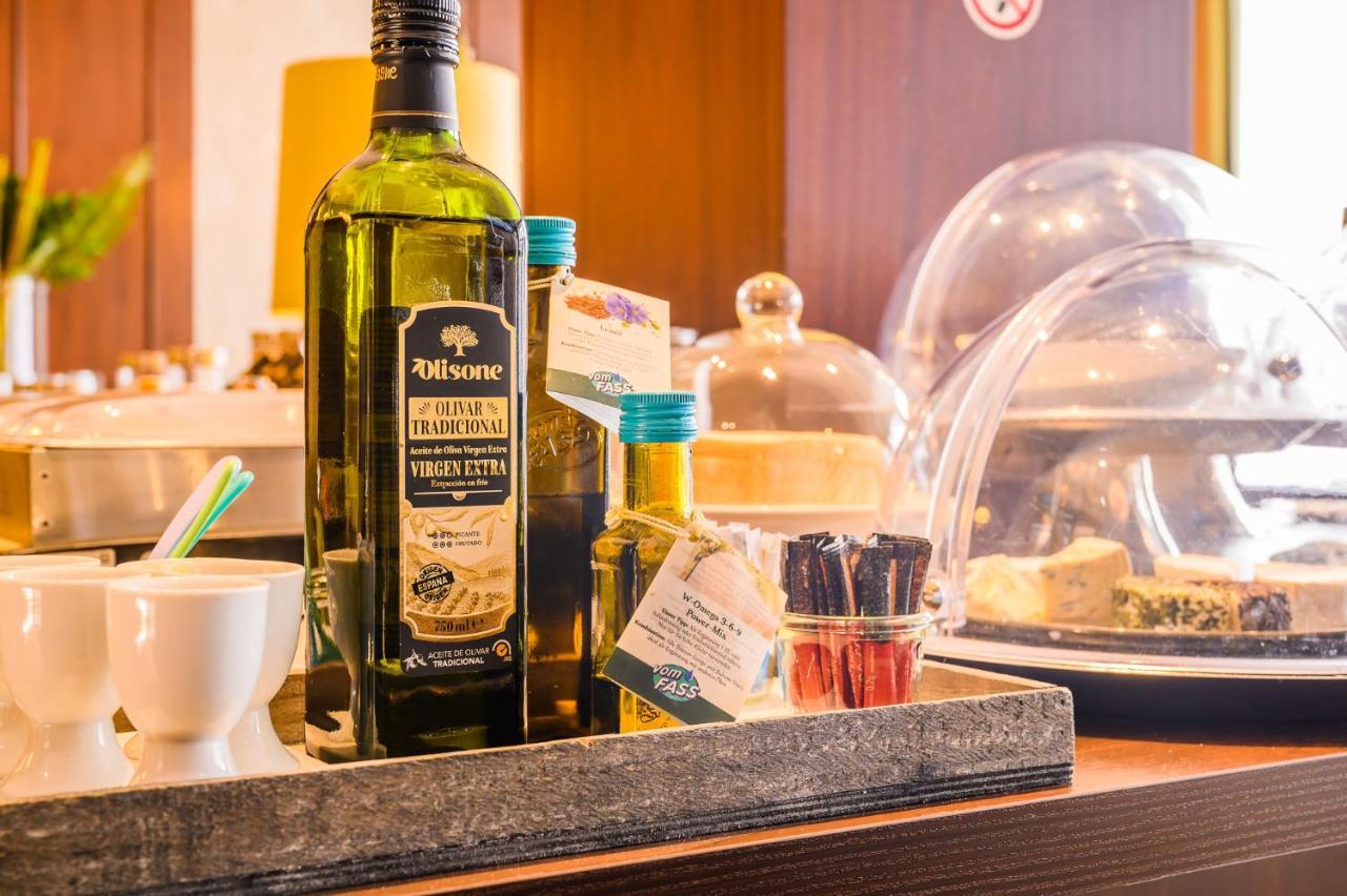 Hotel Kaspar Garni Siegburg Bagian luar foto