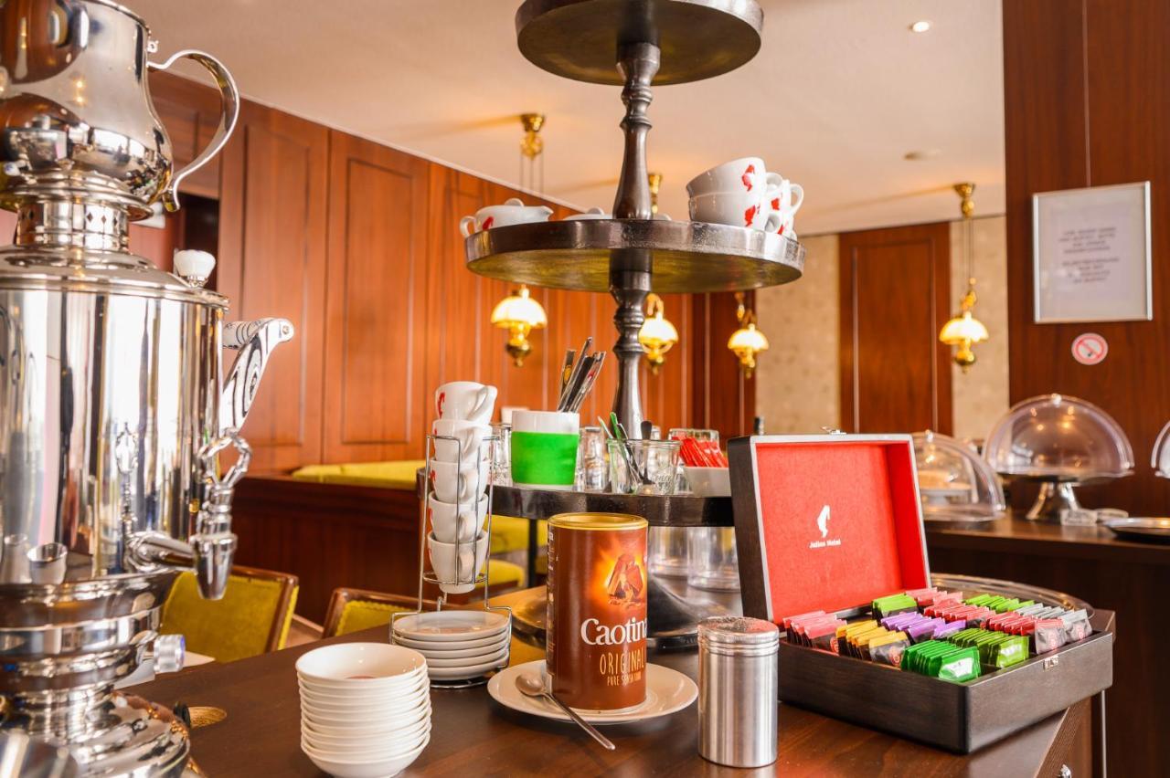 Hotel Kaspar Garni Siegburg Bagian luar foto