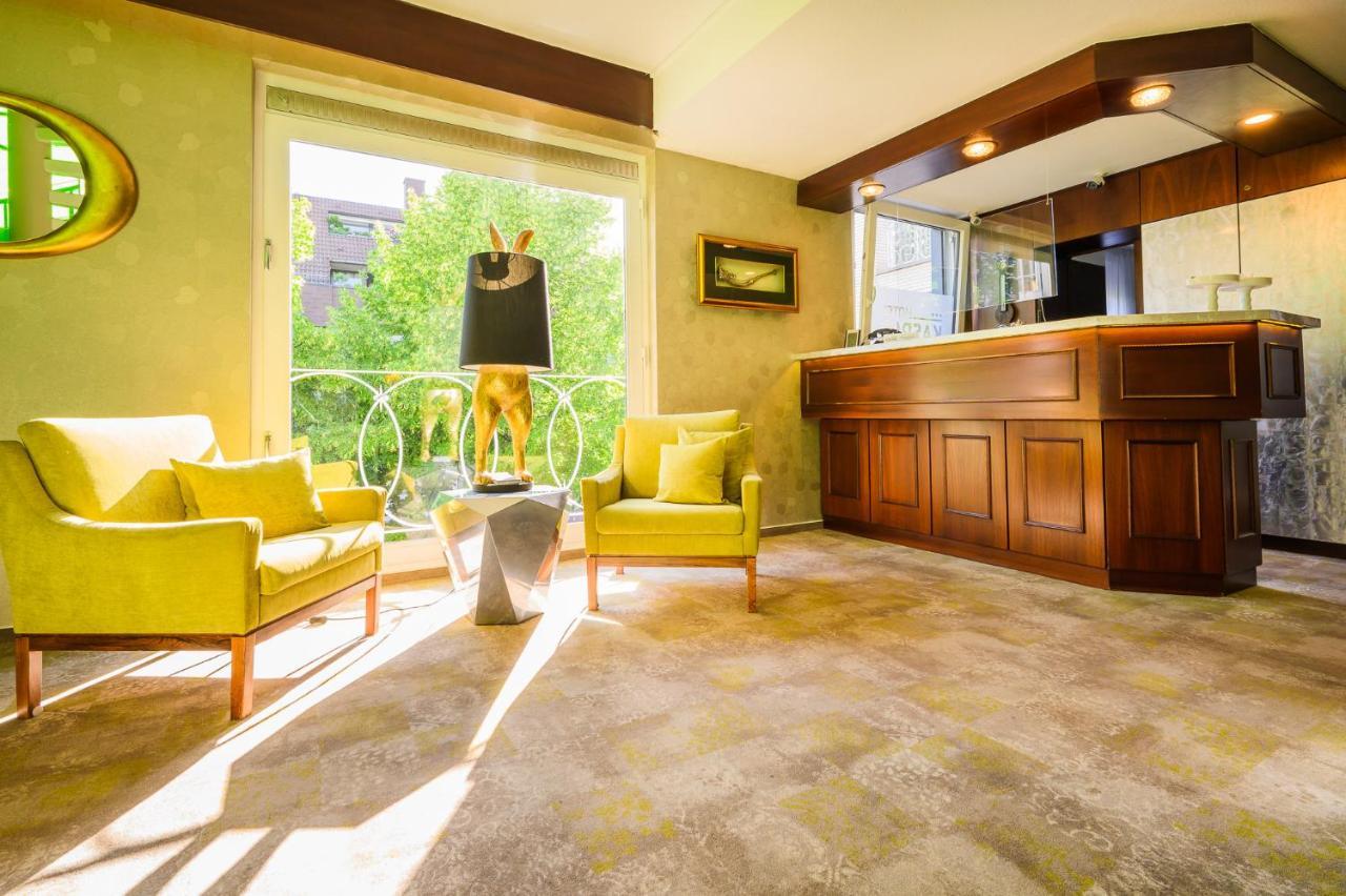 Hotel Kaspar Garni Siegburg Bagian luar foto